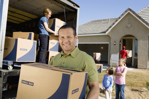 Residential and commercial moving van coverage around Welling